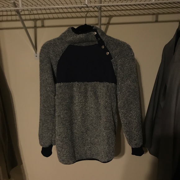 Fluffy jacket - Picture 2 of 3